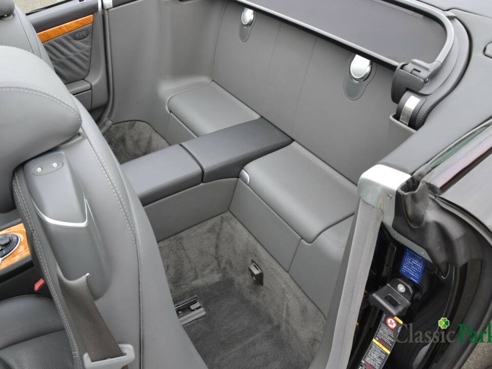 Immagine 38/50 di Mercedes-Benz SL 600 (2004)