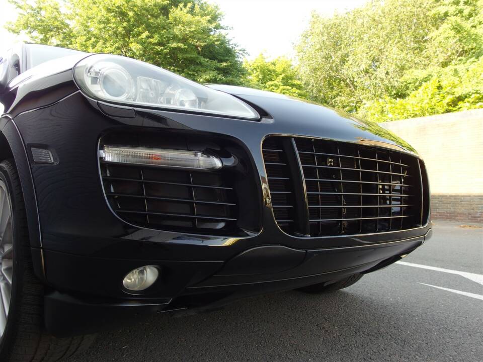 Image 10/98 of Porsche Cayenne GTS (2008)