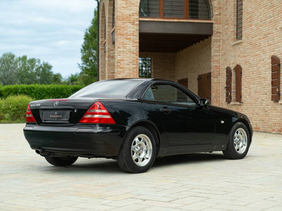 Afbeelding 10/50 van Mercedes-Benz SLK 200 (1998)