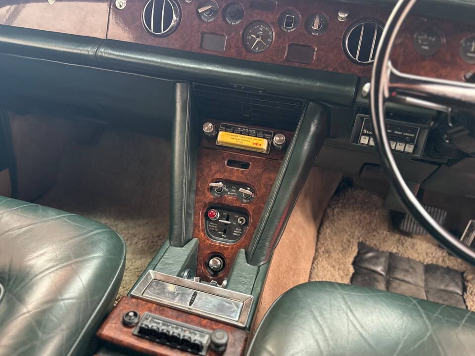 Image 20/23 of Rolls-Royce Silver Shadow I (1975)