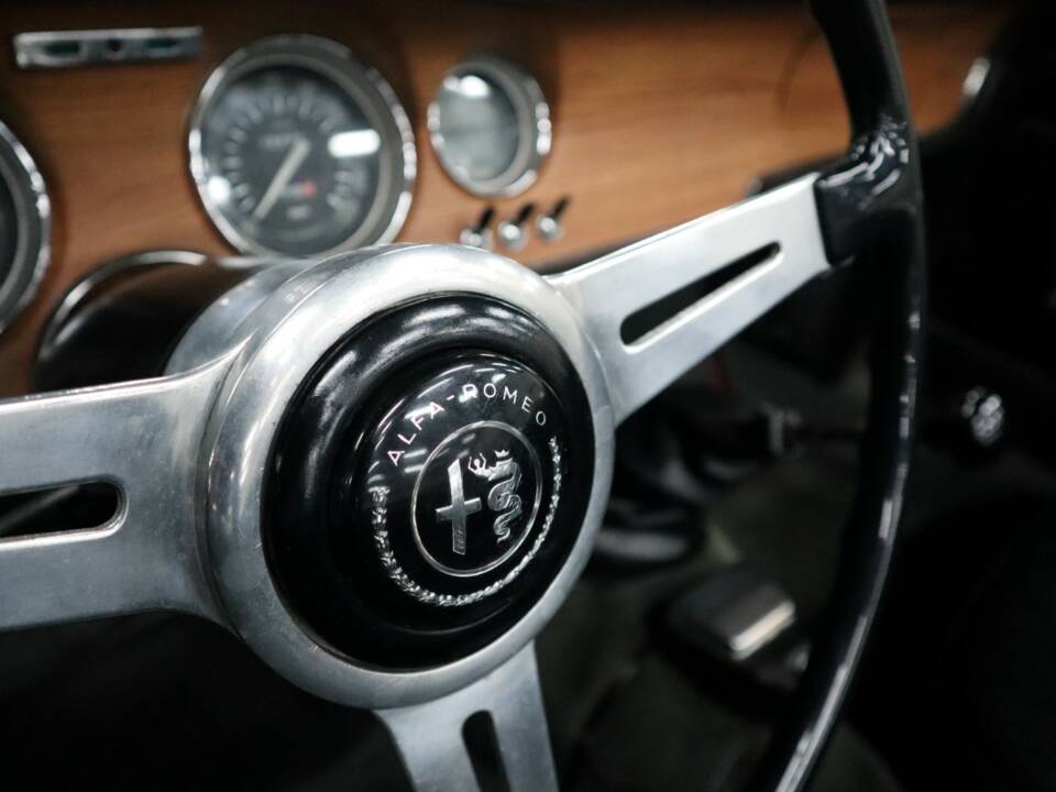 Immagine 19/41 di Alfa Romeo Giulia 1600 GTC (1965)