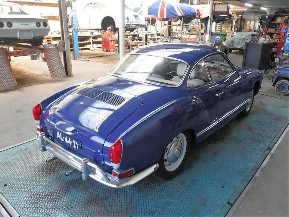 Bild 8/50 von Volkswagen Karmann Ghia 1500 (1970)