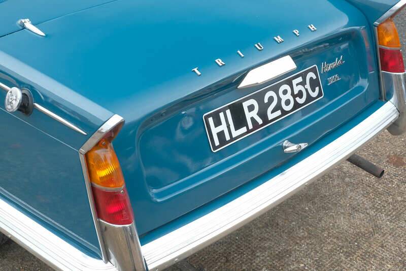 Bild 34/50 von Triumph Herald 1200 (1965)
