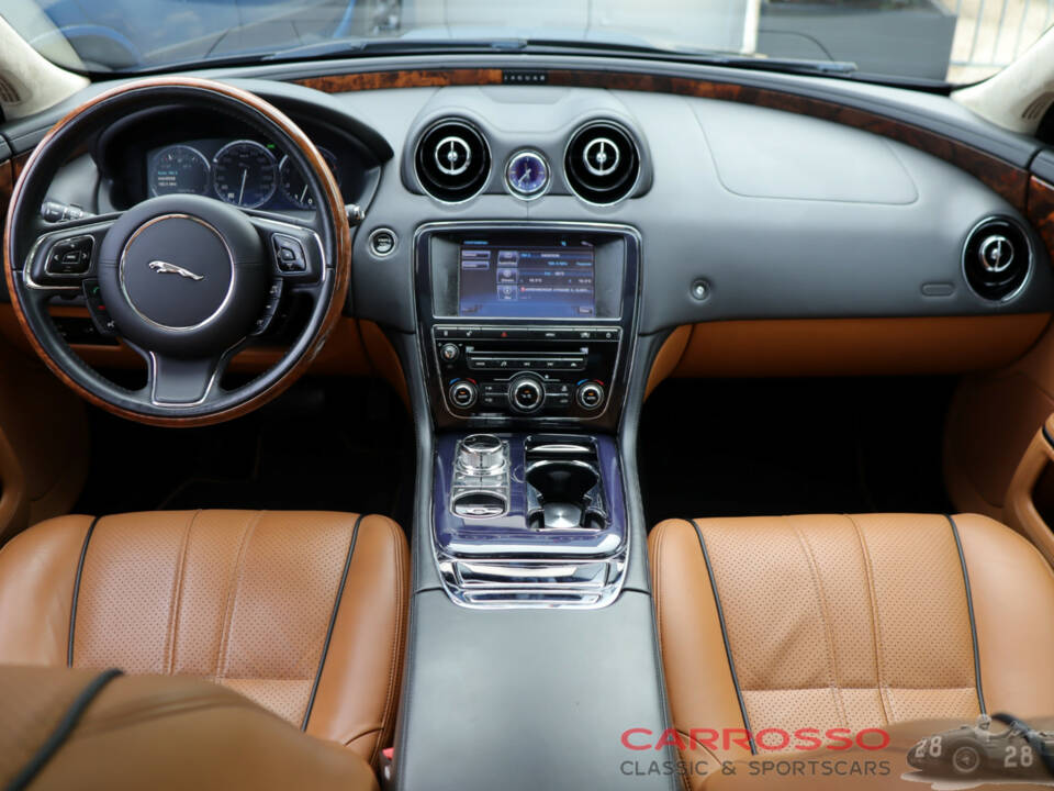 Afbeelding 4/47 van Jaguar XJ 5.0 (2010)