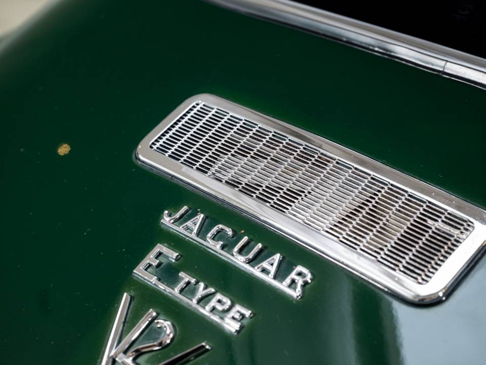Imagen 30/39 de Jaguar E-Type V12 (2+2) (1971)