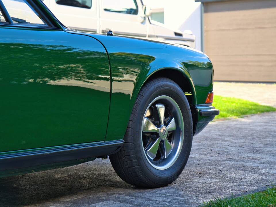 Image 6/76 of Porsche 911 2.4 T (1973)