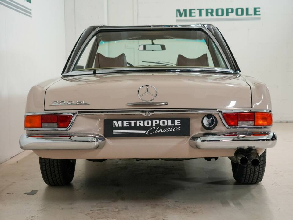 Image 12/24 of Mercedes-Benz 280 SL (1970)