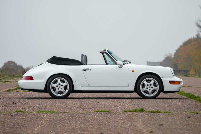 Image 5/38 of Porsche 911 Carrera 4 (1991)