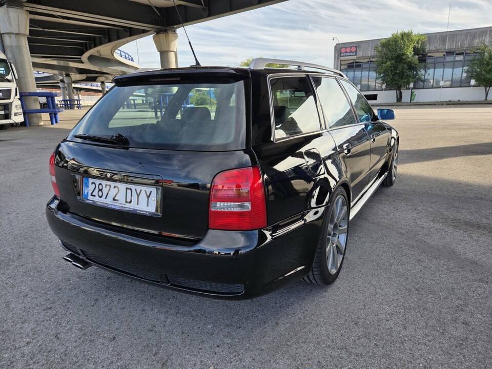 Bild 5/8 von Audi RS4 Avant (2001)