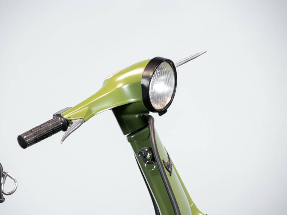 Image 25/40 of Piaggio DUMMY (1975)