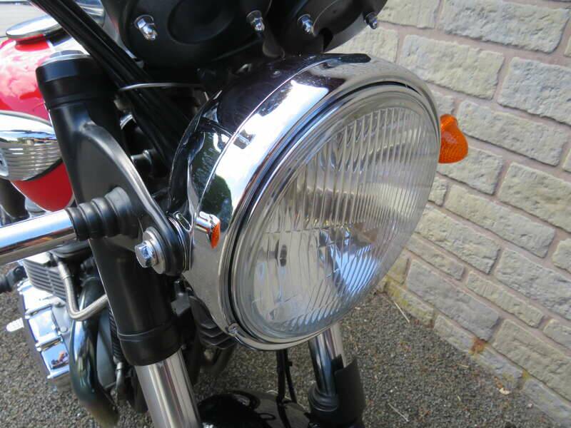 Image 11/39 of Triumph Bonneville T100 (2005)