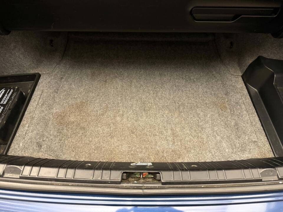 Image 17/22 of BMW 318Ci (2005)