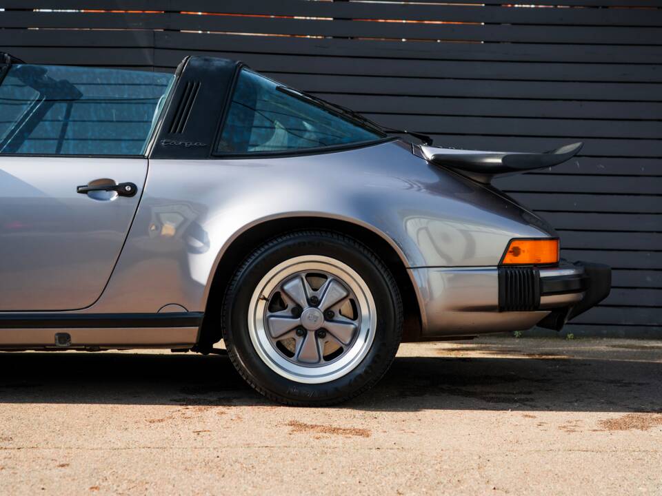 Bild 6/58 von Porsche 911 Carrera 3.2 (WTL) (1988)