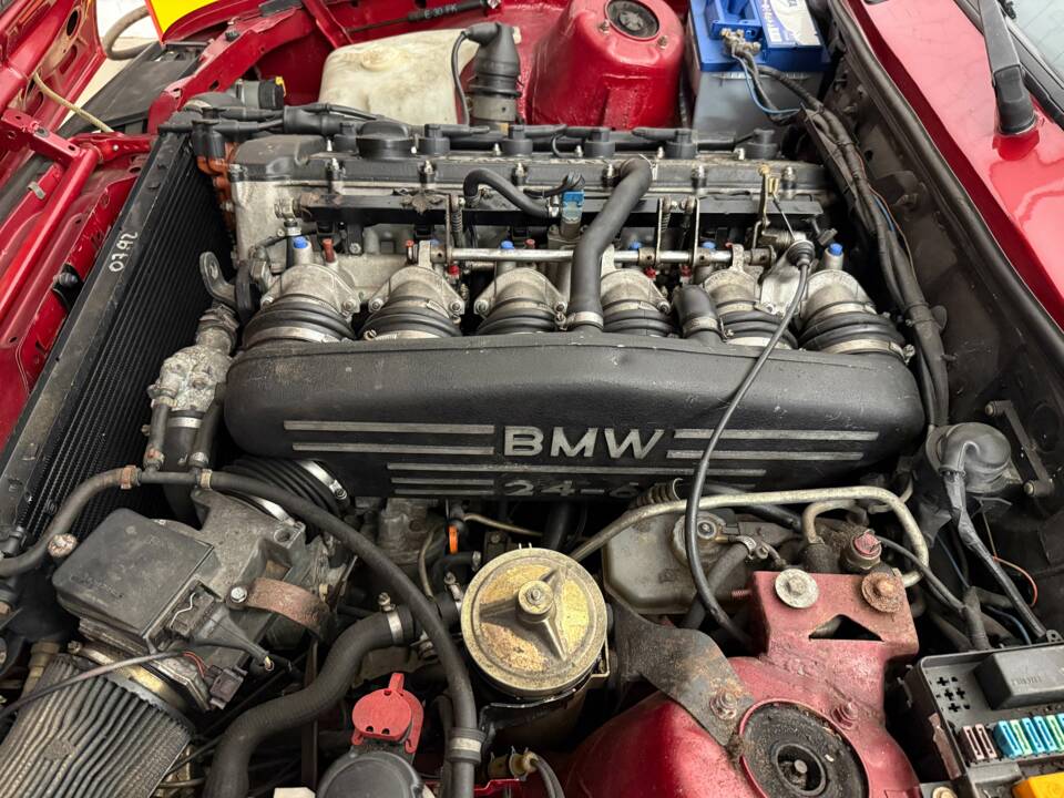 Imagen 6/19 de BMW 325i (1986)