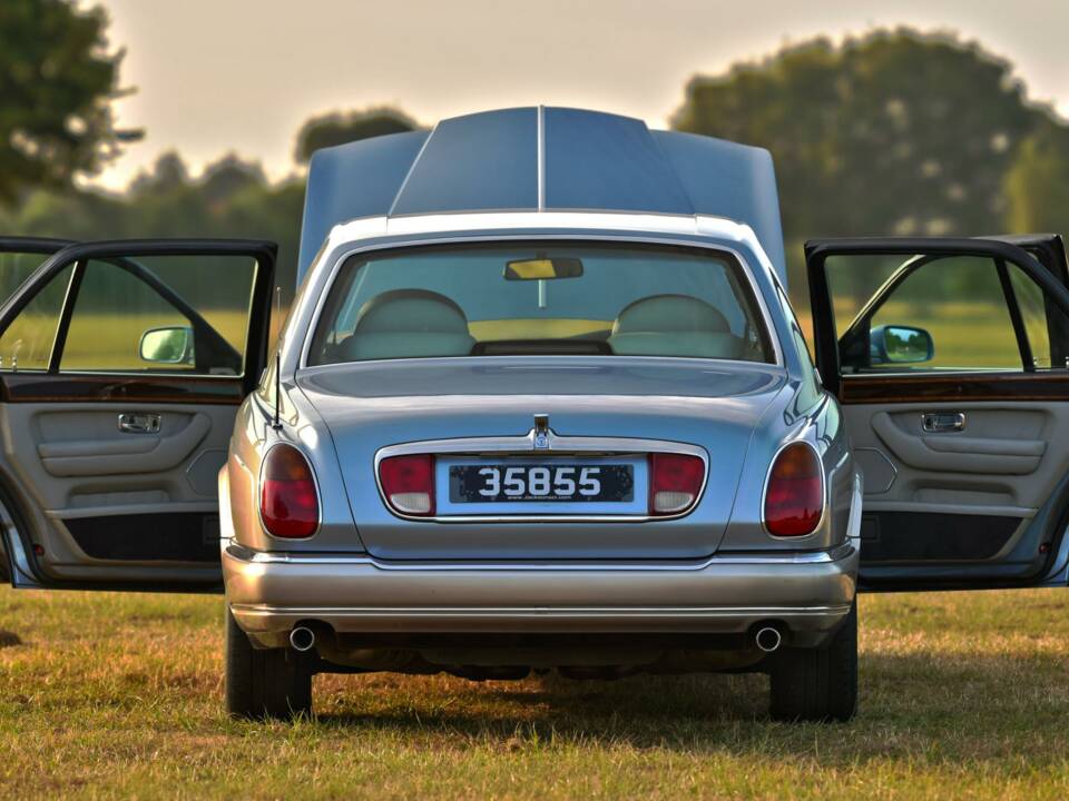 Image 18/50 of Rolls-Royce Silver Seraph (1998)