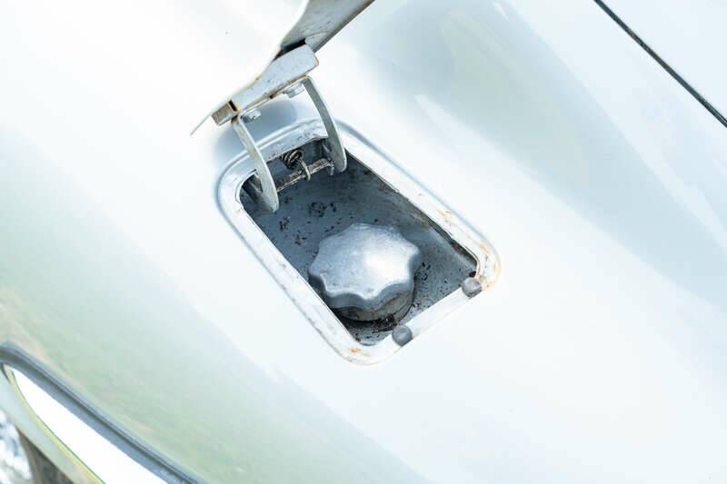 Afbeelding 18/50 van Jaguar E-Type V12 (2+2) (1973)