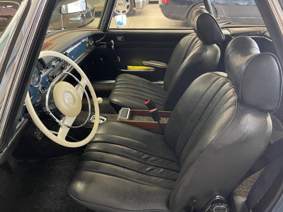 Imagen 12/17 de Mercedes-Benz 280 SL (1968)