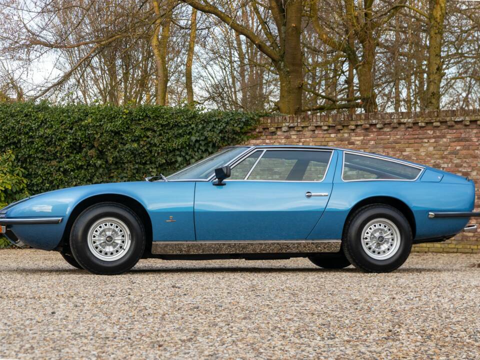 Image 22/50 of Maserati Indy 4900 (1971)