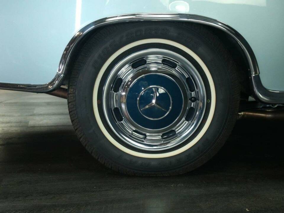 Afbeelding 49/50 van Mercedes-Benz 220 S Cabriolet (1957)