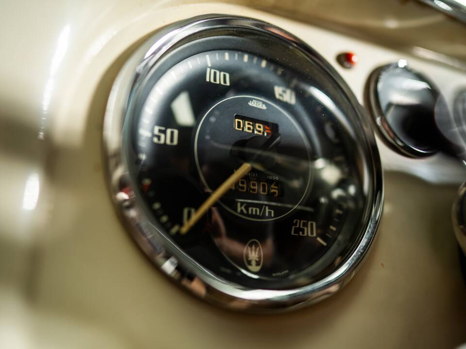 Bild 55/99 von Maserati 3500 GT Touring (1959)