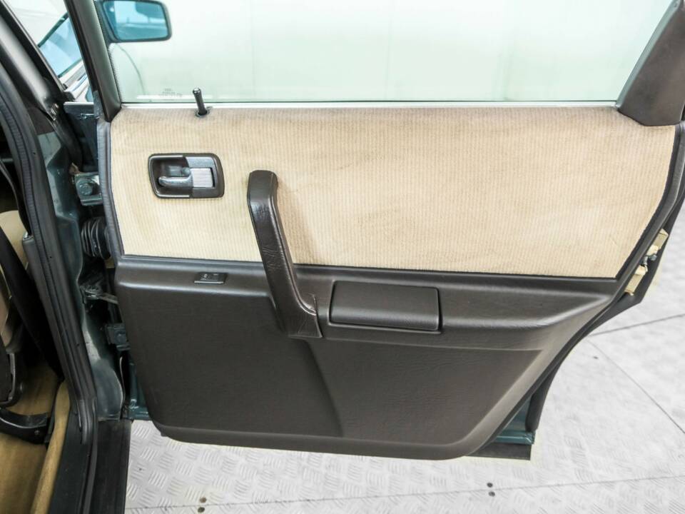 Image 30/41 of Audi 100 - 2.0 TD (1986)