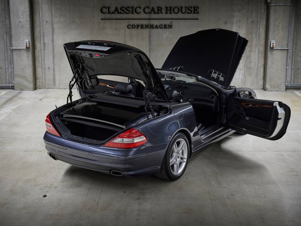 Image 20/99 de Mercedes-Benz SL 550 (2007)