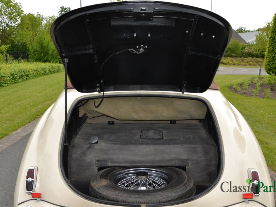 Image 13/50 of Delahaye 135M Worblaufen (1947)