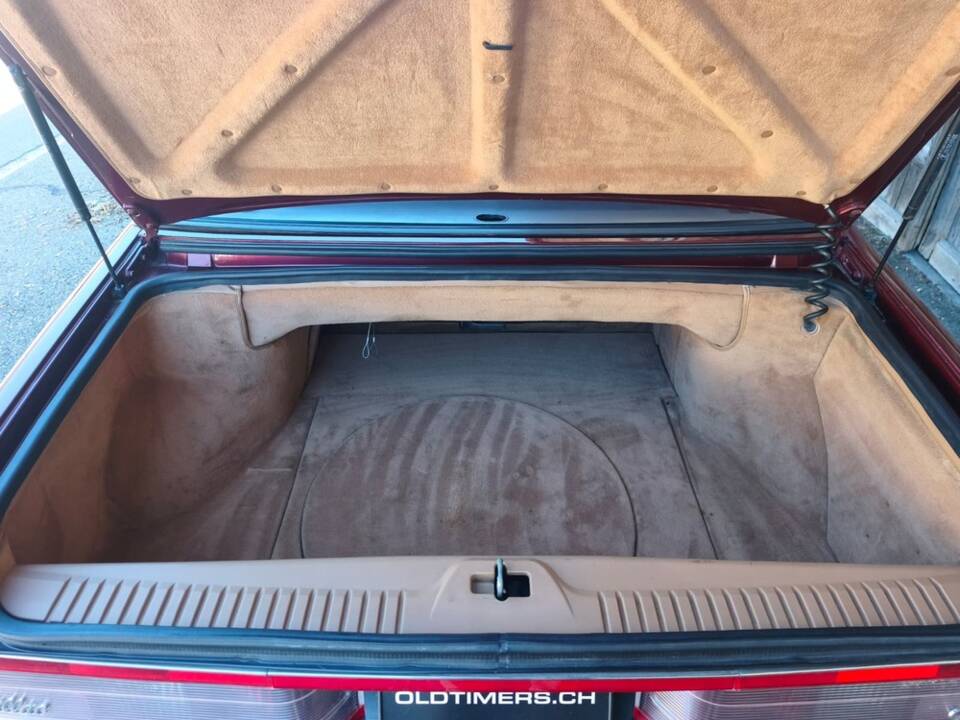 Bild 17/31 von Cadillac Allanté (1989)