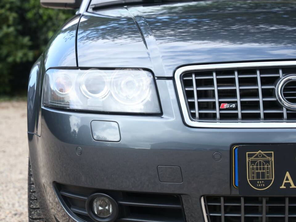 Image 32/50 de Audi S4 (2004)