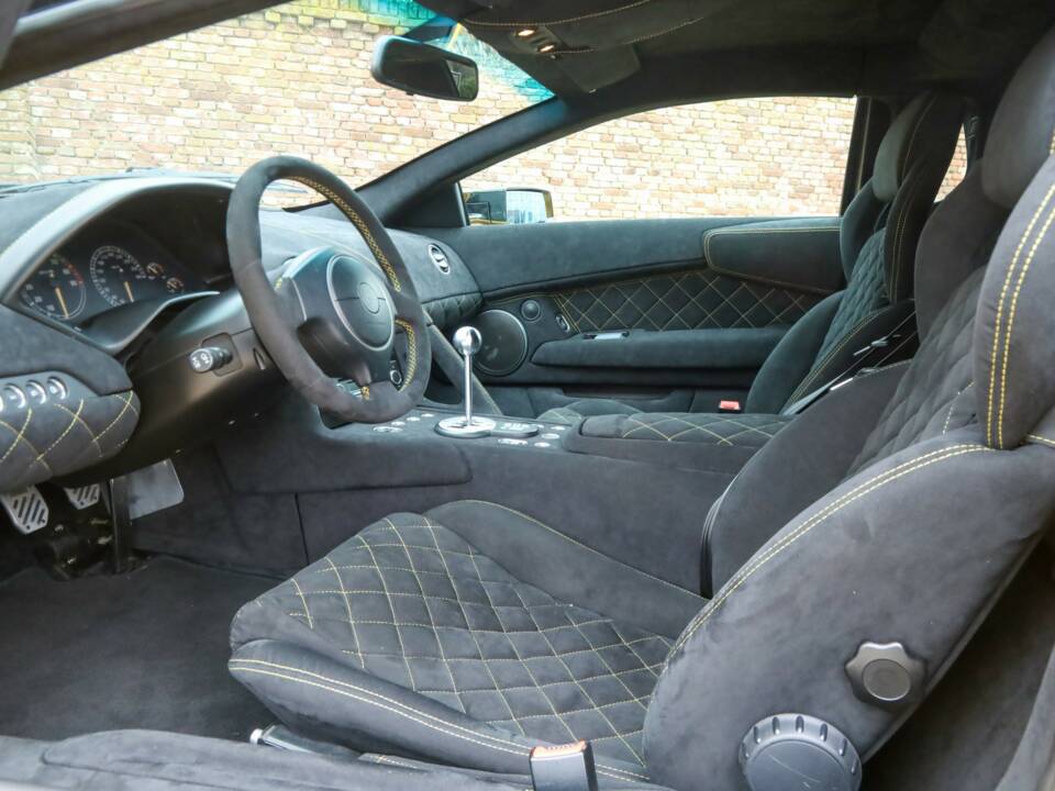 Immagine 18/50 di Lamborghini Murciélago (2002)