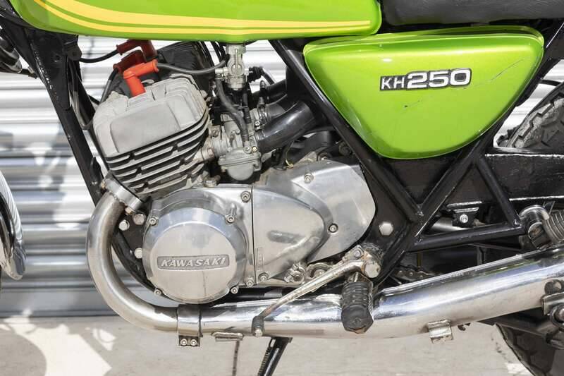 Image 28/37 of Kawasaki KH 250 (1977)