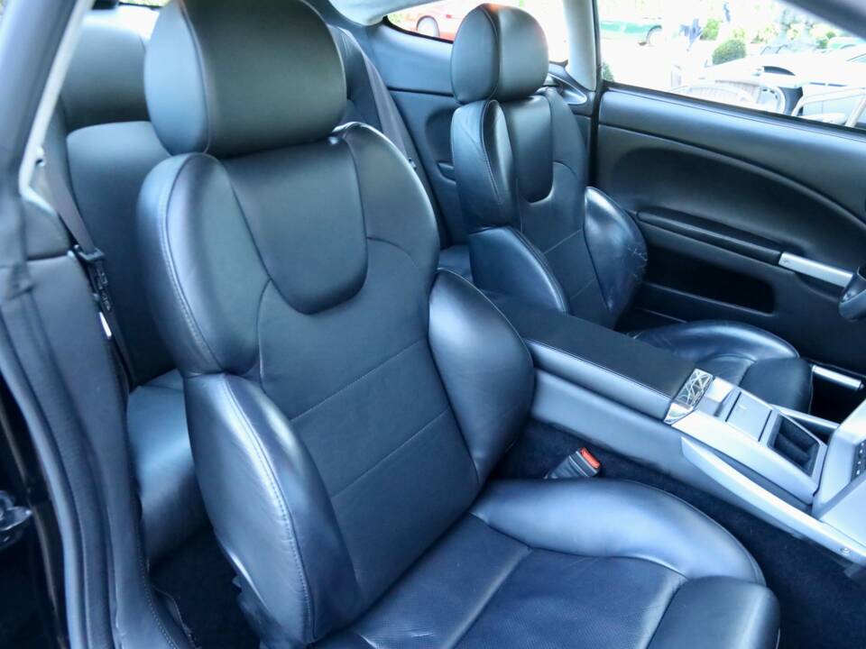 Image 29/50 of Aston Martin V12 Vanquish (2002)