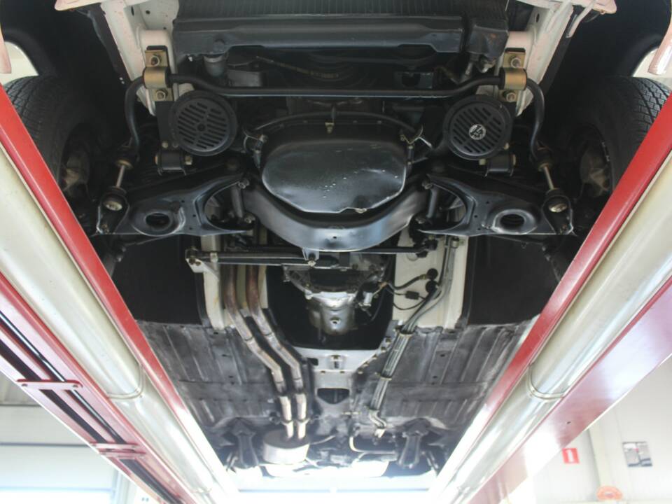 Bild 32/50 von Mercedes-Benz 280 SL (1970)