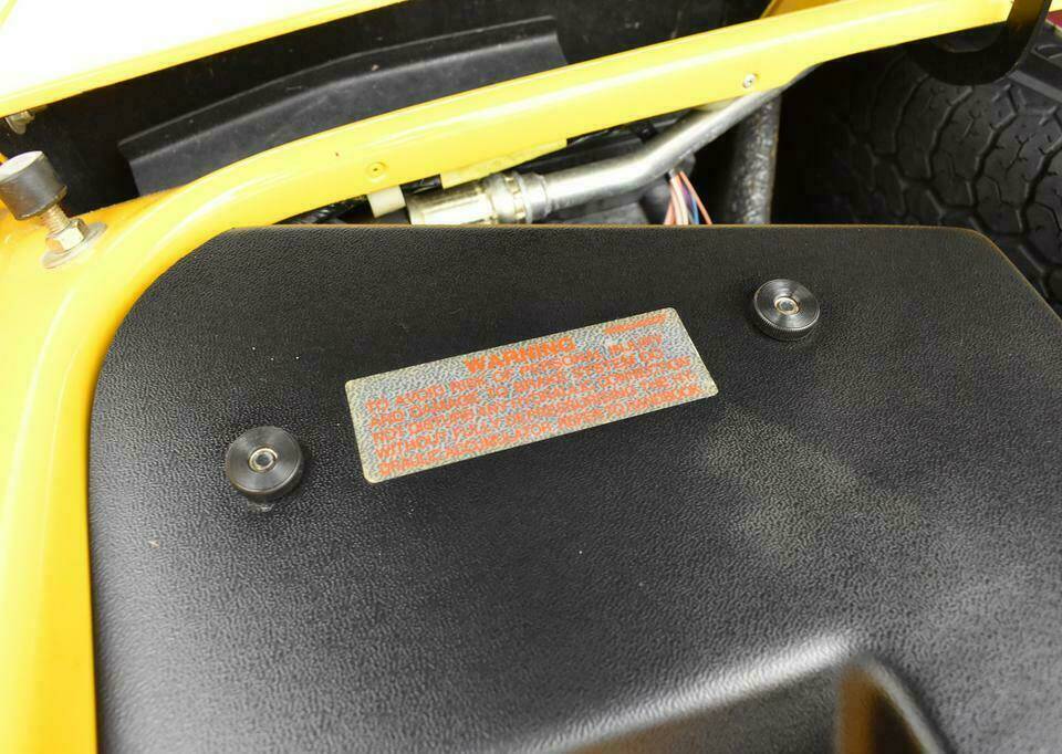 Image 30/33 of Lotus Esprit S4 (1993)