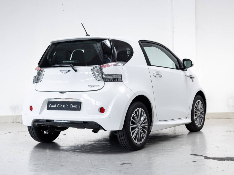 Image 5/32 of Aston Martin Cygnet (2012)