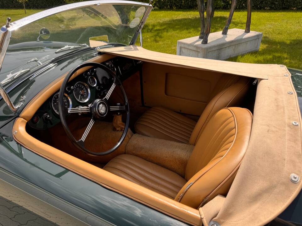 Image 54/79 of MG MGA 1600 (1961)