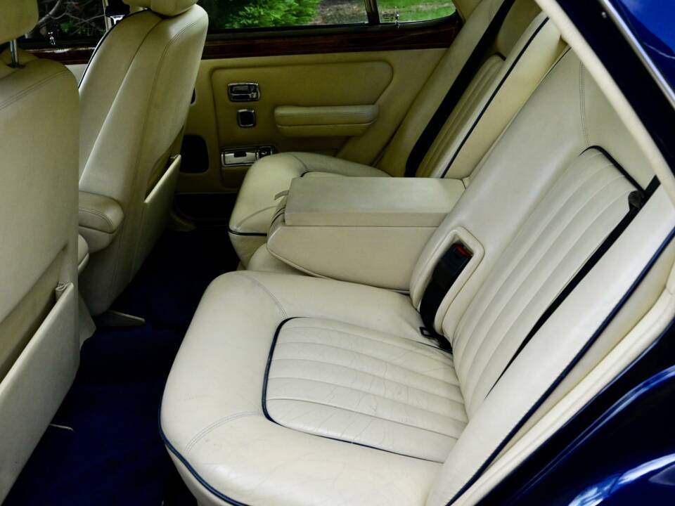 Bild 44/50 von Rolls-Royce Silver Spirit II (1992)
