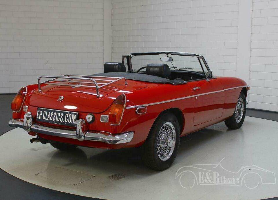 Image 5/19 of MG MGB (1974)