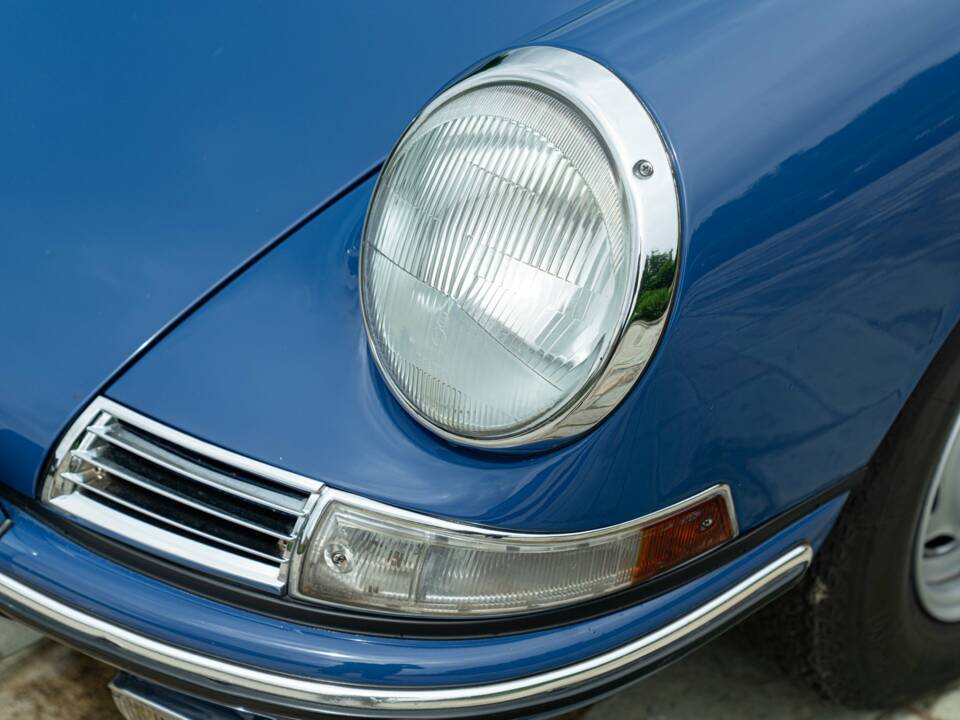 Immagine 15/50 di Porsche 911 2.0 T (1968)