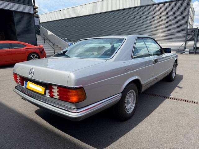Afbeelding 6/27 van Mercedes-Benz 380 SEC (1984)