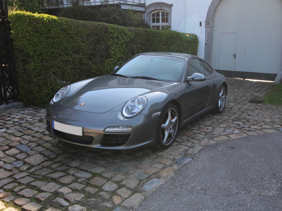 Image 8/9 of Porsche 911 Carrera S (2009)