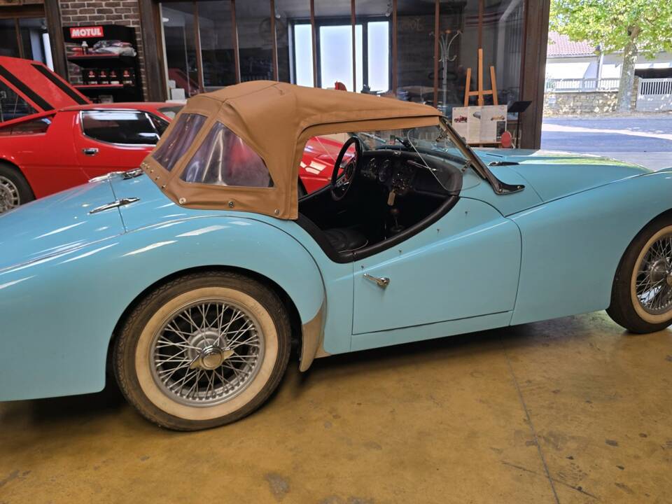 Image 12/50 of Triumph TR 3A (1959)