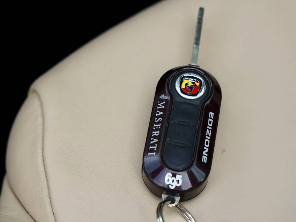 Immagine 12/50 di Abarth 695 &quot;Edizione Maserati&quot; (2013)