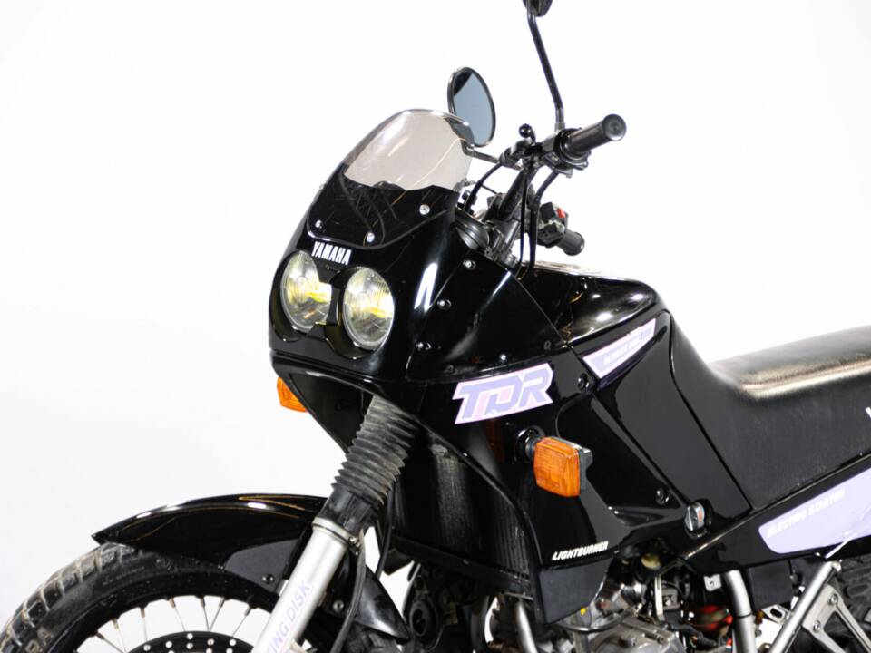 Bild 42/46 von Yamaha TDR 125 R (1992)