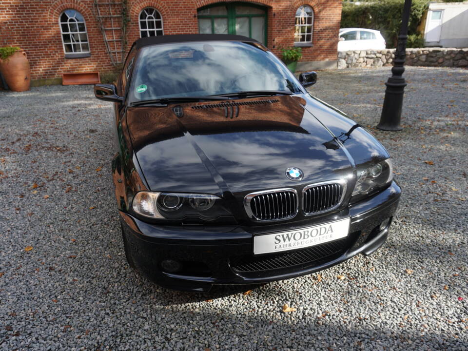 Image 6/30 de BMW 330Ci (2003)