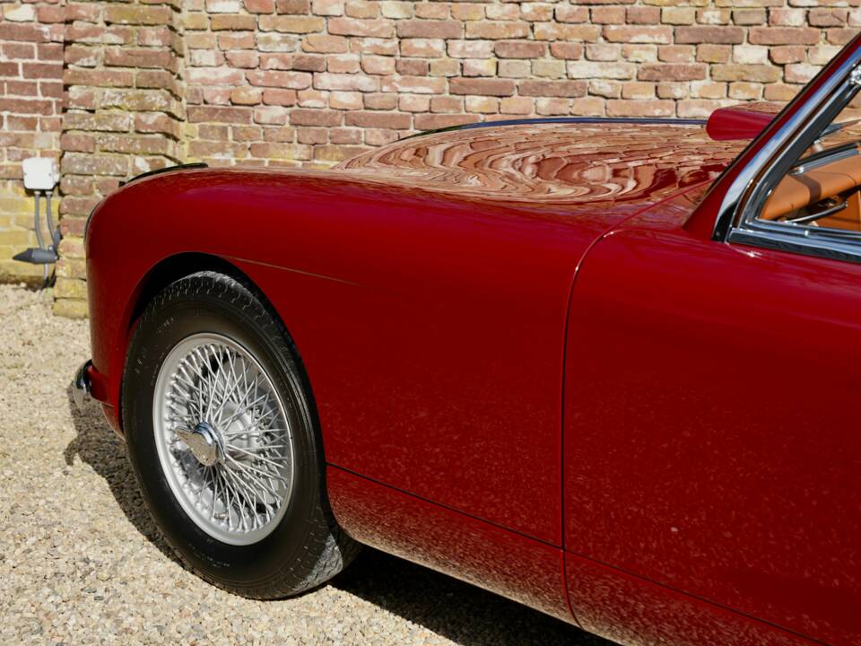 Imagen 22/50 de Aston Martin DB 2/4 Mk II DHC (1955)