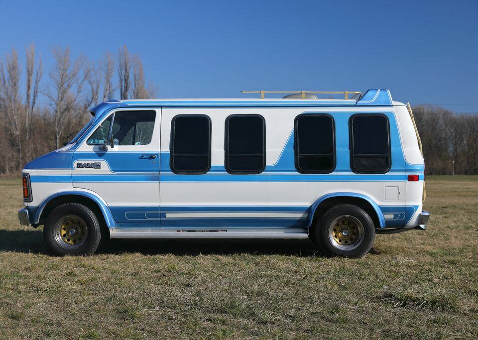 Afbeelding 6/8 van Dodge Ram Van (1982)