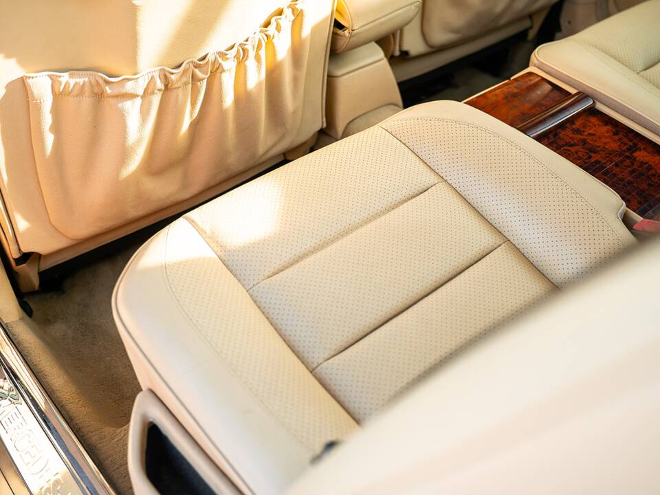 Bild 22/38 von Mercedes-Benz 500 E (1991)