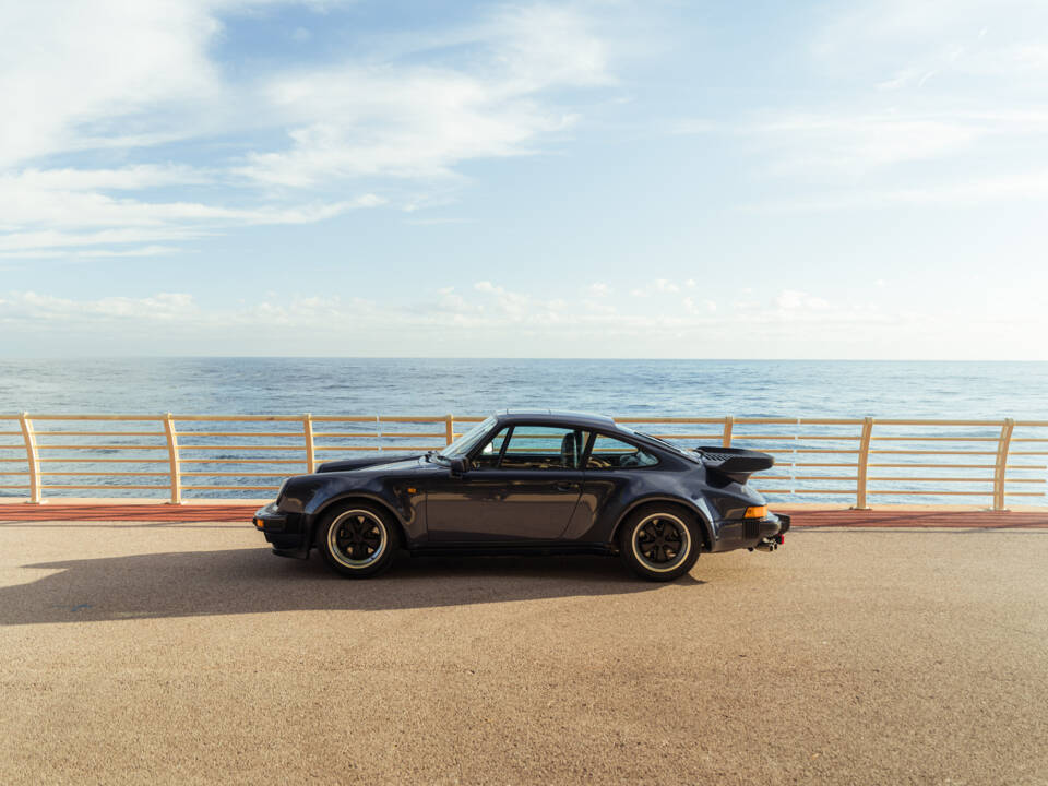 Immagine 1/65 di Porsche 911 Turbo 3.3 (1986)