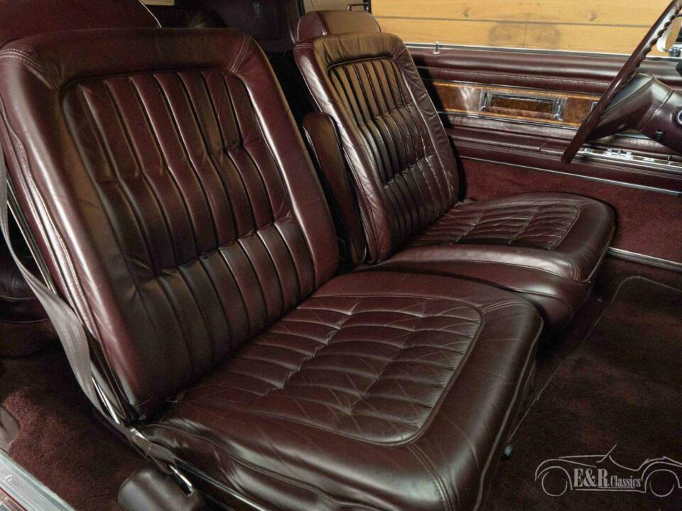 Image 15/19 de Oldsmobile Toronado (1985)